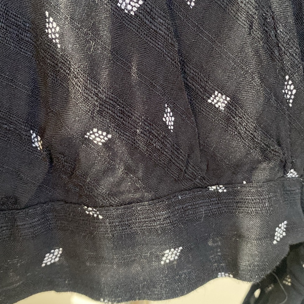 Universal Thread Boho Style Black Wrap Blouse V-N… - image 4